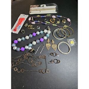 **Last Chance!! Final Sale** Wearable jewelry lot / bundle